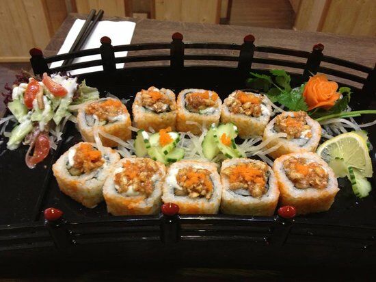 Zakura Noodle & Sushi